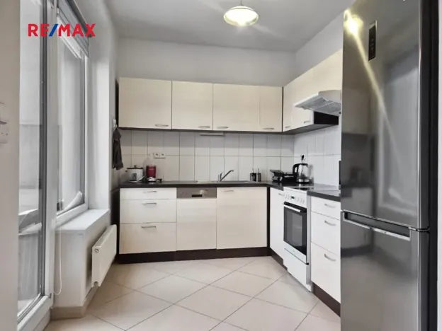 Pronájem bytu 2+kk, Praha - Dolní Měcholupy, Honzíkova, 55 m2