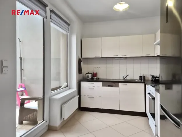 Pronájem bytu 2+kk, Praha - Dolní Měcholupy, Honzíkova, 55 m2