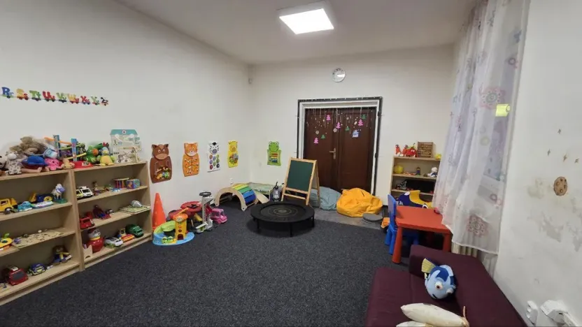 Pronájem kanceláře, Praha - Holešovice, Přístavní, 100 m2