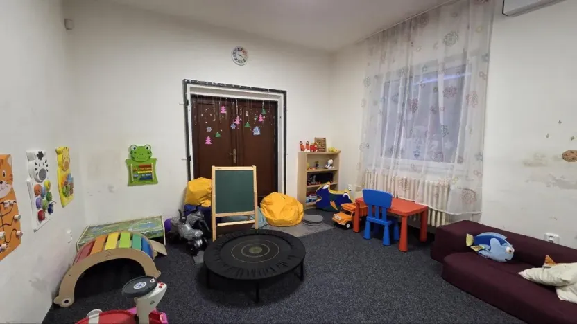 Pronájem kanceláře, Praha - Holešovice, Přístavní, 100 m2