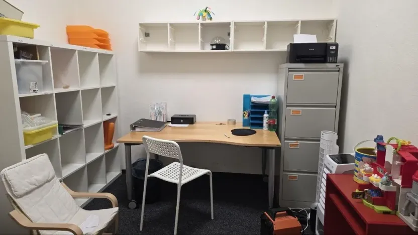 Pronájem kanceláře, Praha - Holešovice, Přístavní, 100 m2