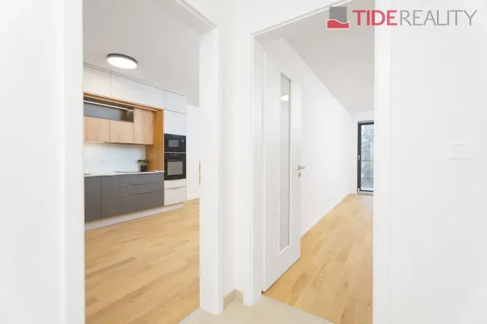 Pronájem bytu 2+kk, Praha, Radimova, 61 m2