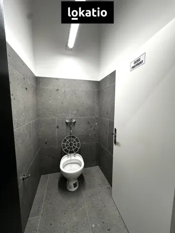 Pronájem skladu, Hořice, 618 m2