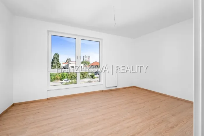 Pronájem bytu 1+kk, České Budějovice, Hálkova, 24 m2