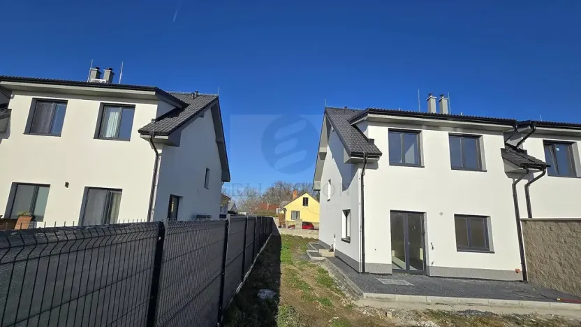 Prodej rodinného domu, Přerov nad Labem, 126 m2