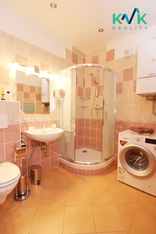 Pronájem bytu 2+1, Karlovy Vary, Kolmá, 55 m2