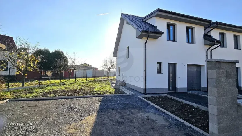 Prodej bytu 4+kk, Přerov nad Labem, 126 m2