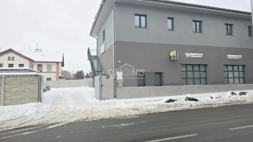 Pronájem bytu 2+kk, Chomutov, Lipská, 65 m2