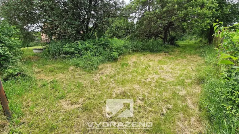 Prodej zahrady, Modřice, 894 m2