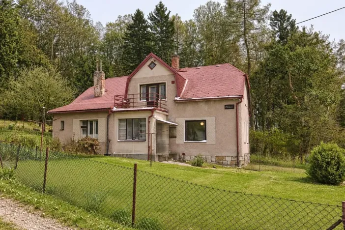 Prodej rodinného domu, Červený Kostelec - Horní Kostelec, 184 m2