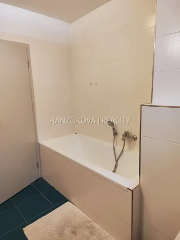 Pronájem bytu 1+kk, České Budějovice - České Budějovice 2, Volejbalistů, 42 m2