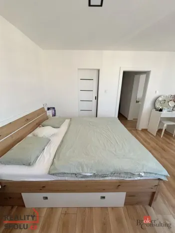 Pronájem bytu 3+kk, Opava - Předměstí, Skřivánčí, 70 m2