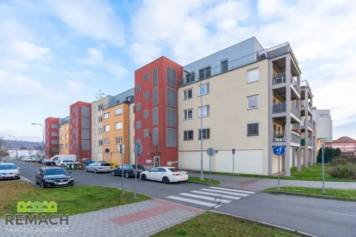Pronájem bytu 1+kk, Uherské Hradiště, Slovácká, 32 m2