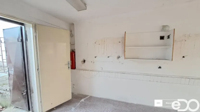 Pronájem obchodního prostoru, Praha - Horní Počernice, Náchodská, 13 m2