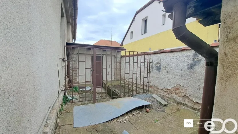 Pronájem obchodního prostoru, Praha - Horní Počernice, Náchodská, 13 m2