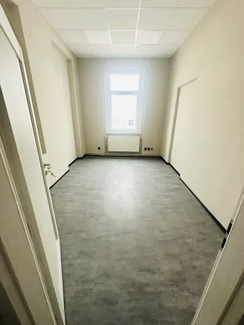 Pronájem obchodního prostoru, Ústí nad Labem, Na Luhách, 14 m2