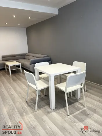 Pronájem bytu 2+1, Ostrava - Poruba, Marie Majerové, 53 m2