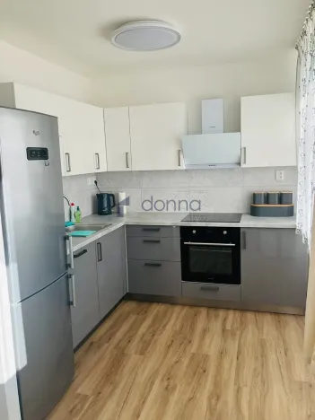 Pronájem bytu 3+kk, Praha, U Sluncové, 74 m2