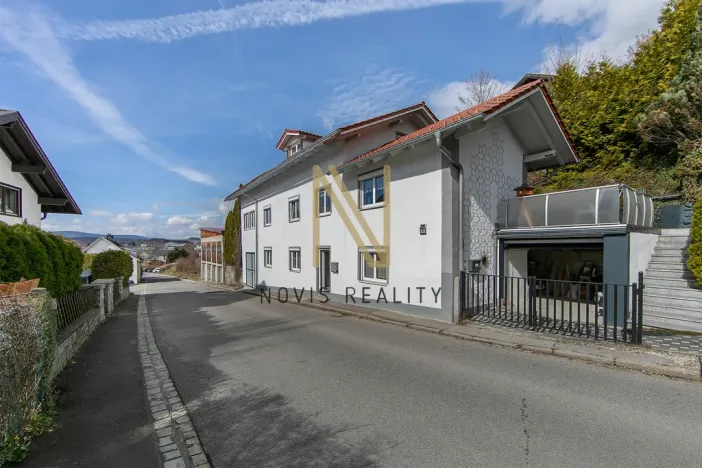 Prodej vícegeneračního domu, Regen,Německo, 213 m2