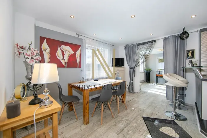 Prodej vícegeneračního domu, Regen,Německo, 213 m2