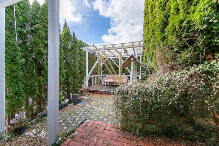 Prodej vícegeneračního domu, Regen,Německo, 213 m2