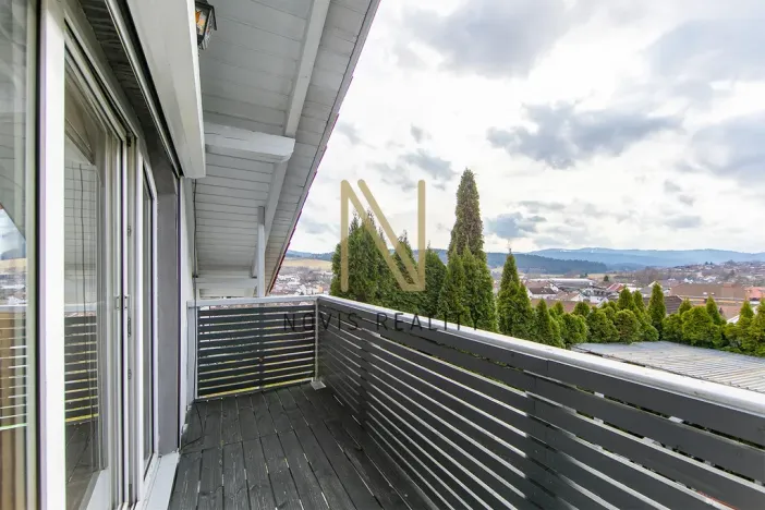 Prodej vícegeneračního domu, Regen,, Německo, 213 m2