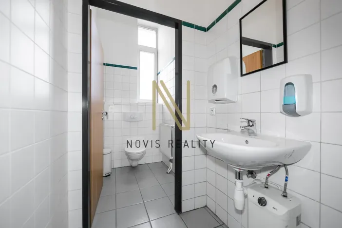 Pronájem kanceláře, Plzeň, Americká, 165 m2