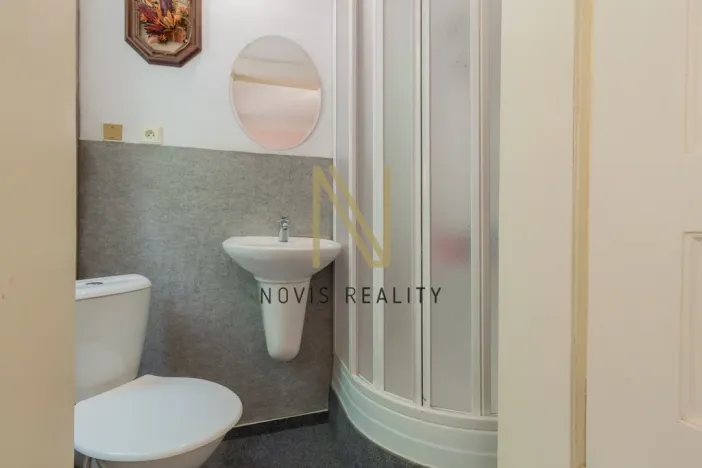 Prodej vily, Česká Kubice, 517 m2