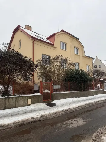 Pronájem bytu 2+1, Praha - Vršovice, Na křivce, 56 m2