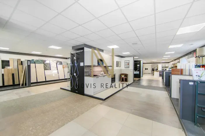 Pronájem obchodního prostoru, Plzeň, Jateční, 407 m2