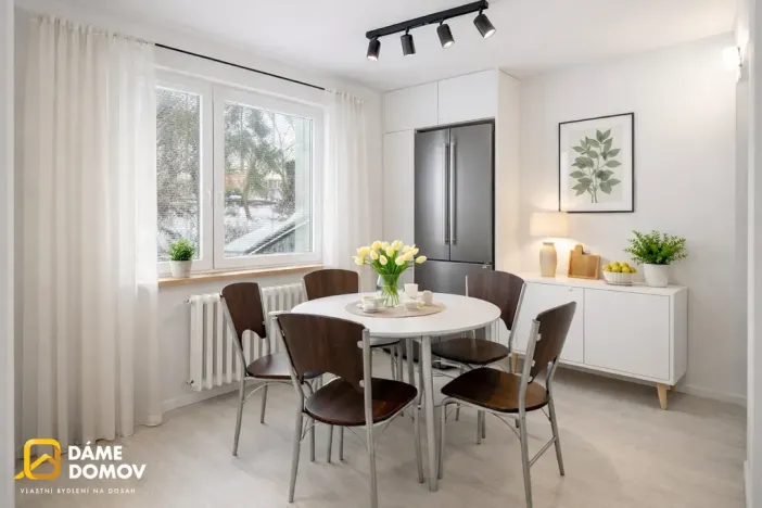 Prodej bytu 2+1, Vsetín, Ohrada, 55 m2