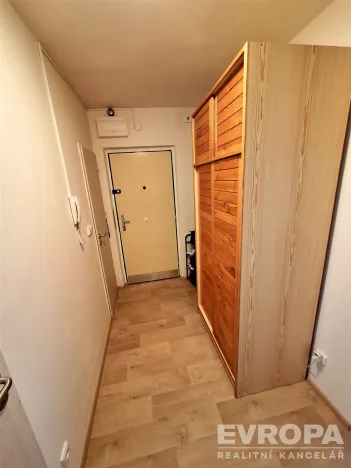 Pronájem bytu 3+kk, Pardubice, Jiřího Tomana, 61 m2