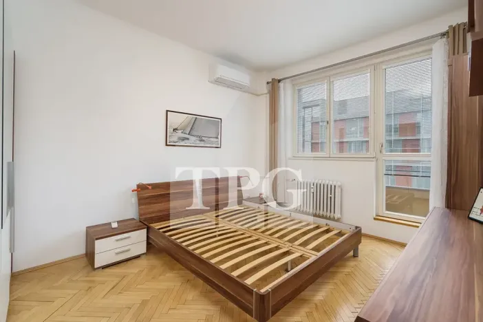 Pronájem bytu 2+1, Praha - Smíchov, Stroupežnického, 48 m2