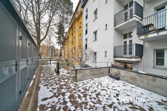 Prodej ordinace, Praha - Vinohrady, Soběslavská, 26 m2