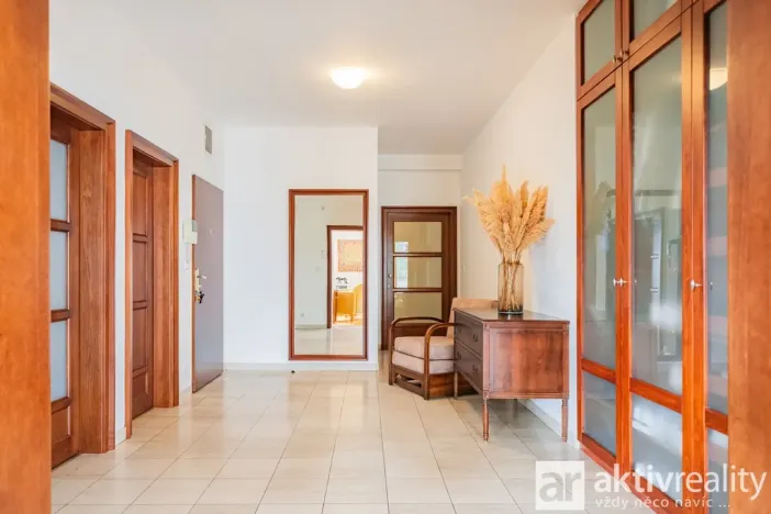 Pronájem bytu 4+kk, Praha - Vinohrady, Perucká, 180 m2