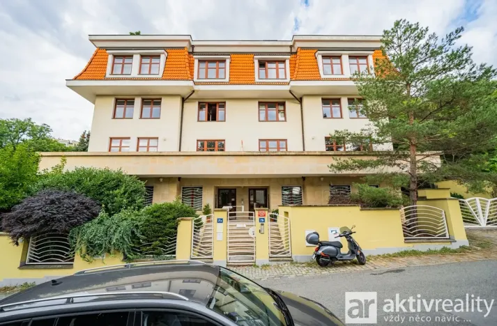 Pronájem bytu 4+kk, Praha - Vinohrady, Perucká, 180 m2