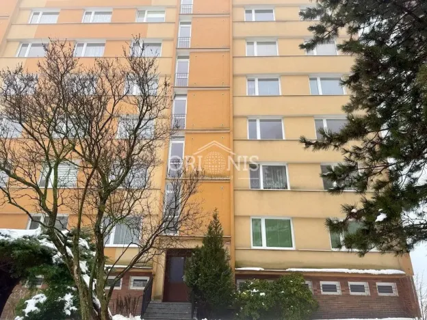 Pronájem bytu 1+1, Chomutov, Březenecká, 36 m2