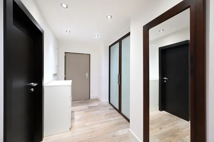 Pronájem bytu 5+kk, Praha - Hrdlořezy, Mezilehlá, 141 m2