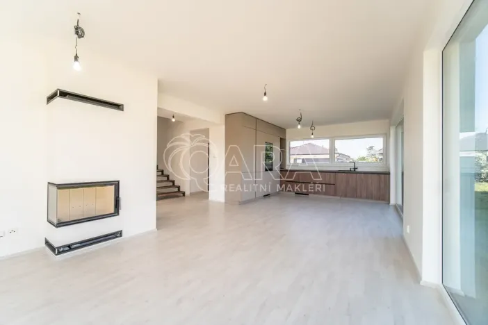 Prodej rodinného domu, Sibřina, Žitná, 124 m2