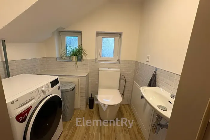 Pronájem bytu 4+kk, Hradec Králové, Mikoláše Alše, 102 m2