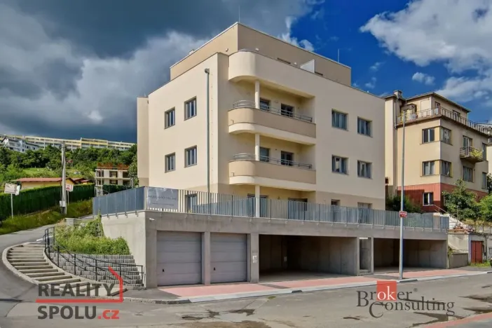 Pronájem bytu 1+kk, Praha - Libeň, Nad Rokoskou, 42 m2