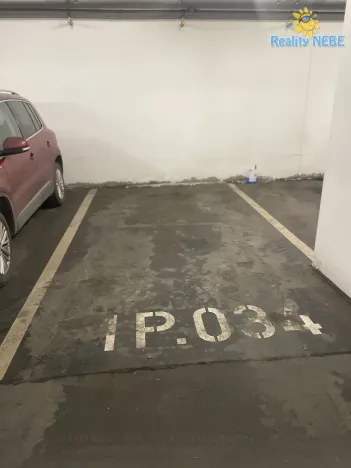 Pronájem garážového stání, Praha - Michle, Hanusova, 16 m2