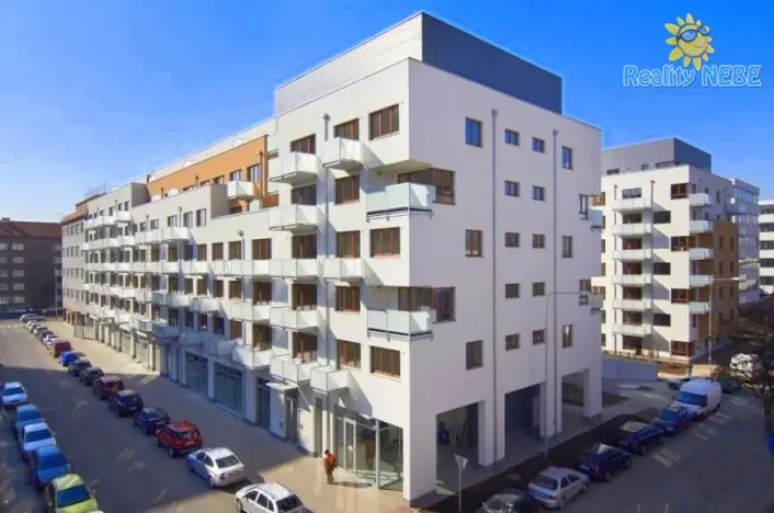 Pronájem garážového stání, Praha - Michle, Hanusova, 16 m2