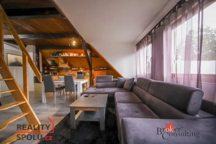 Prodej atypického bytu, Jablonec nad Nisou, V Nivách, 86 m2