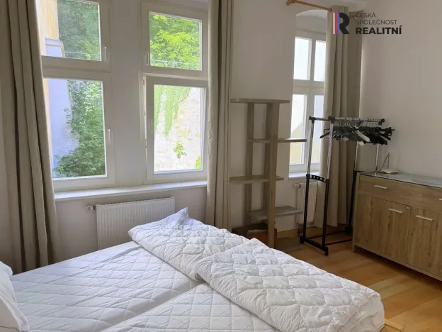 Pronájem bytu 1+1, Karlovy Vary, Ondřejská, 35 m2