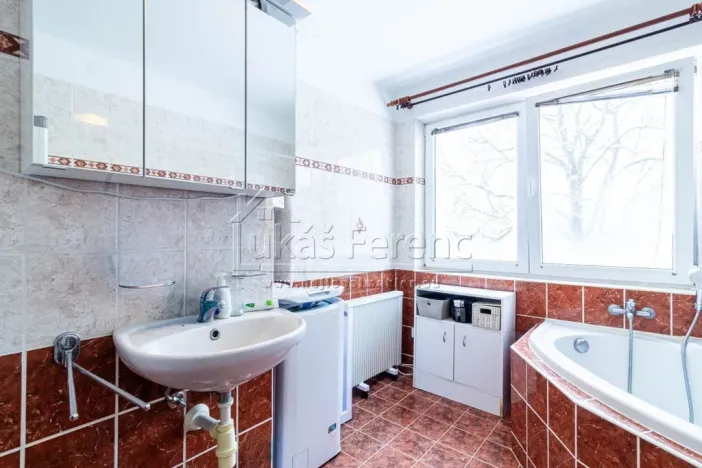 Pronájem bytu 3+1, Milovice - Mladá, Spojovací, 67 m2