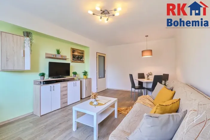 Prodej bytu 3+1, Pečky, V Horkách, 63 m2