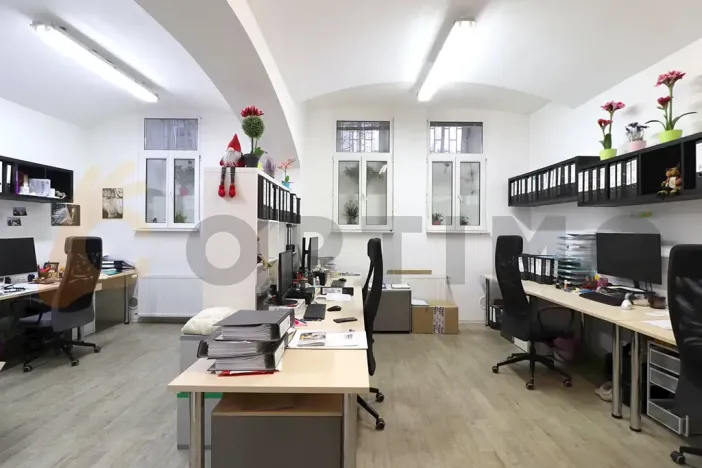 Prodej kanceláře, Praha - Smíchov, Ostrovského, 120 m2