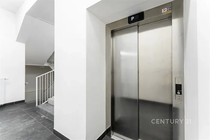 Pronájem bytu 1+kk, Praha, Kolbenova, 30 m2