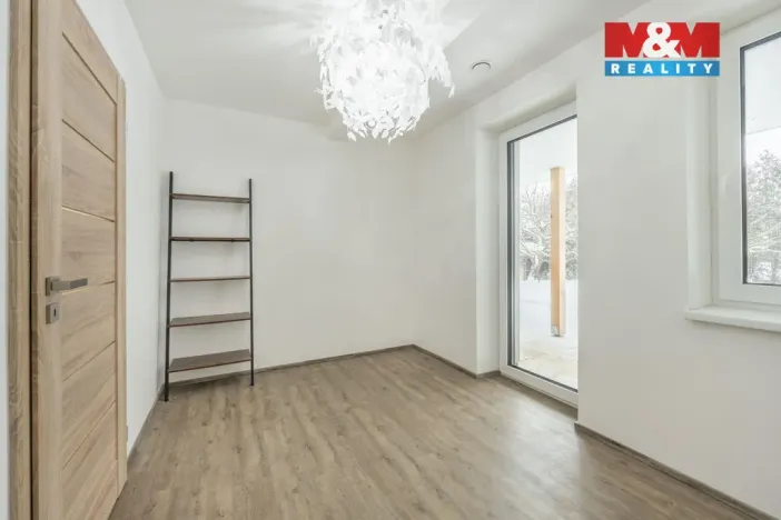 Prodej rodinného domu, Zbuzany, U Menhiru III, 150 m2